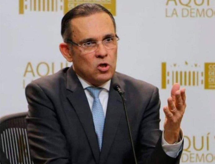 Efraín Cepeda: En la carrera por la Presidencia de Senado