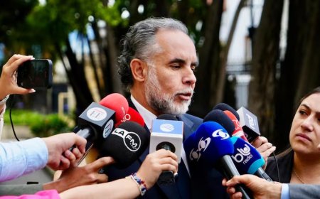 Benedetti responde a denuncia contra Petro por caso Miguel Uribe: “El atentado afectó al Gobierno”